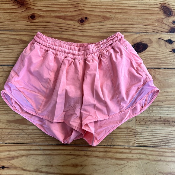 Lululemon Hotty Hot Coral Shorts - Picture 1 of 5